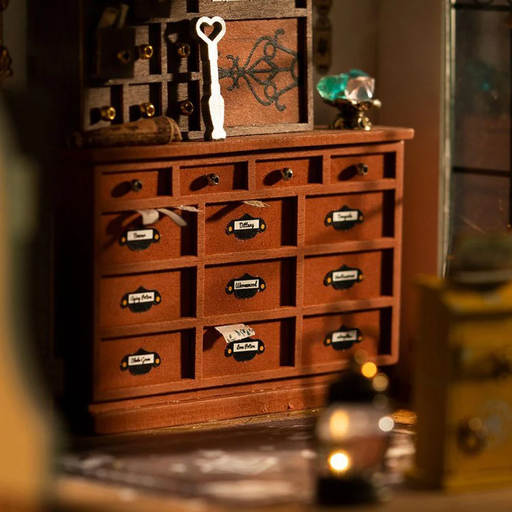 Robotime, Kiki's Magic Emporium, Miniature Kit - Image 3